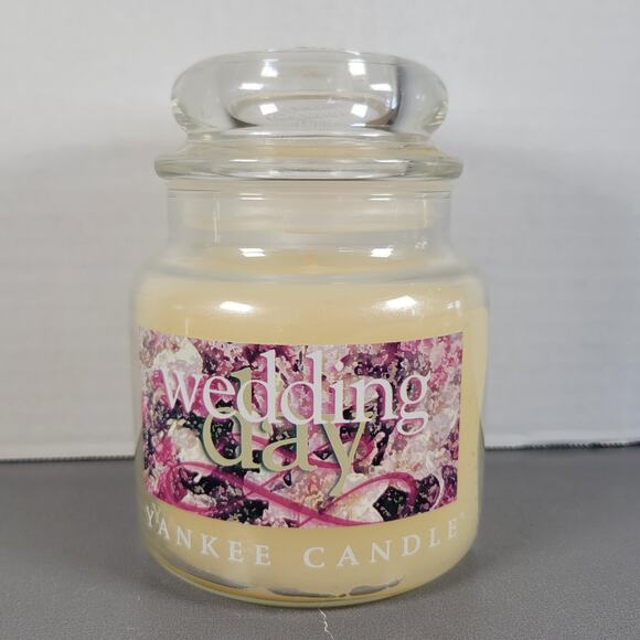 Yankee Candle Wedding Day Floral Retired Vintage Cream Color 14.5 oz Glass Jar - Picture 1 of 11